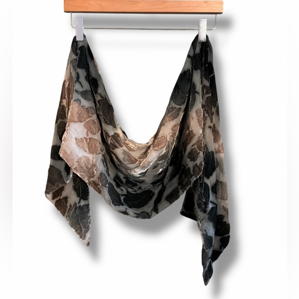 Unbranded Black & Nude Ombré Burnout Velvet Leaf Print Scarf